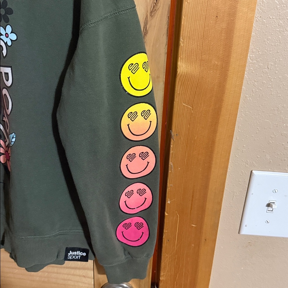 Justice Sport Sweatshirt 😄 - Picture 5 of 6
